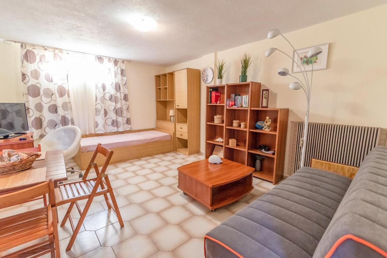 Pine Trees Apartment Preweza Zewnętrze zdjęcie